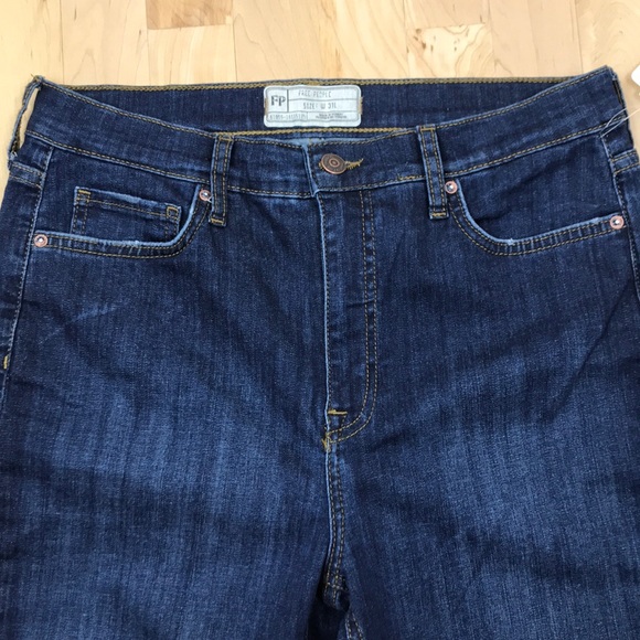 Free People | Busted Knee Dark Wash Jeans - Picture 4 of 8